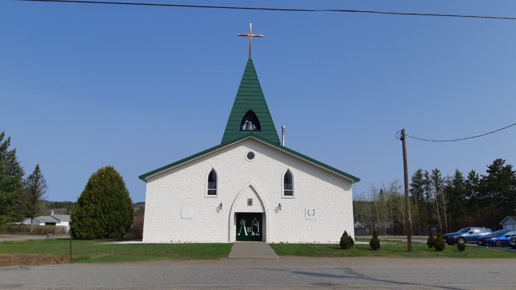 St. Etienne Martyr - Outside View / Dowling Roof