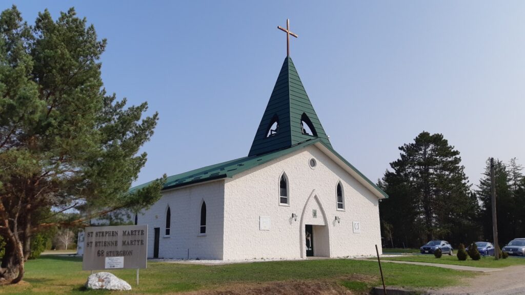 St. Etienne Martyr - Outside View