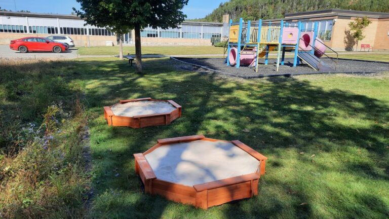 2025-09-17 - Knights of Columbus Installing Sandboxes (4) at Levack Public School. Completed sandboxes - ready for action
